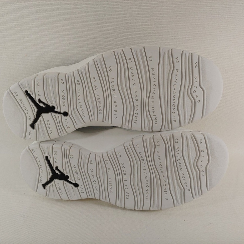 Nike Air Jordan 10 Retro X I'm Back Sneakers - Picture 6 of 8